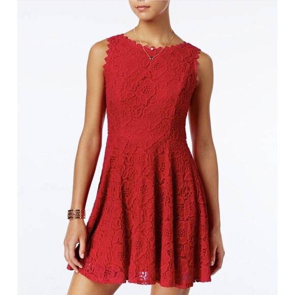 City Studio Dresses & Skirts - City Studio Juniors Fit & Flare Red Floral Lace Special Occasion Dress Size 11